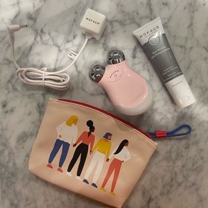 NuFace Mini - Blush Pink